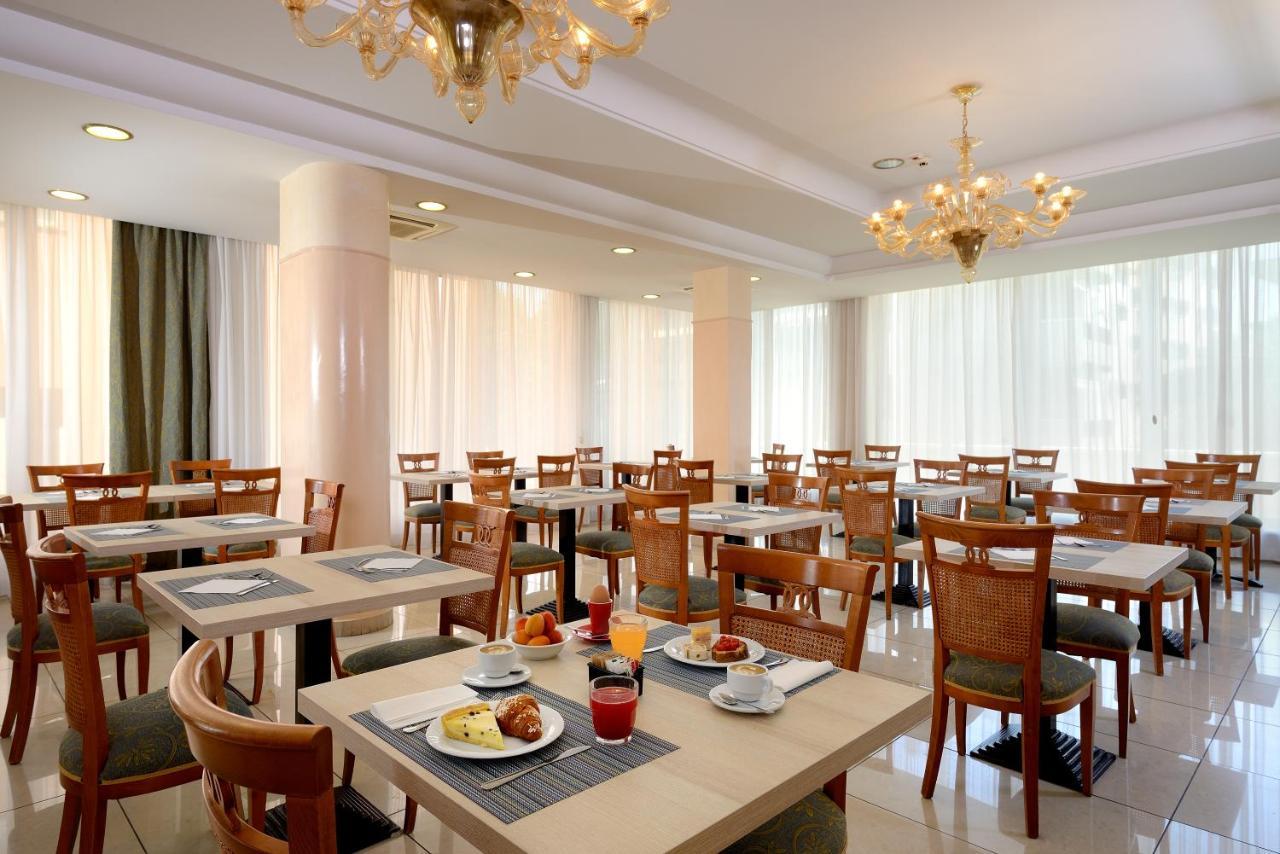 Hotel Elisir Римини Екстериор снимка