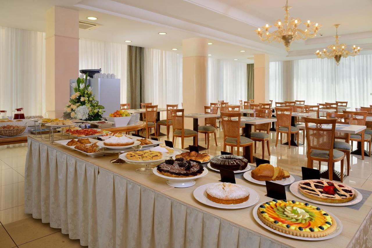 Hotel Elisir Римини Екстериор снимка