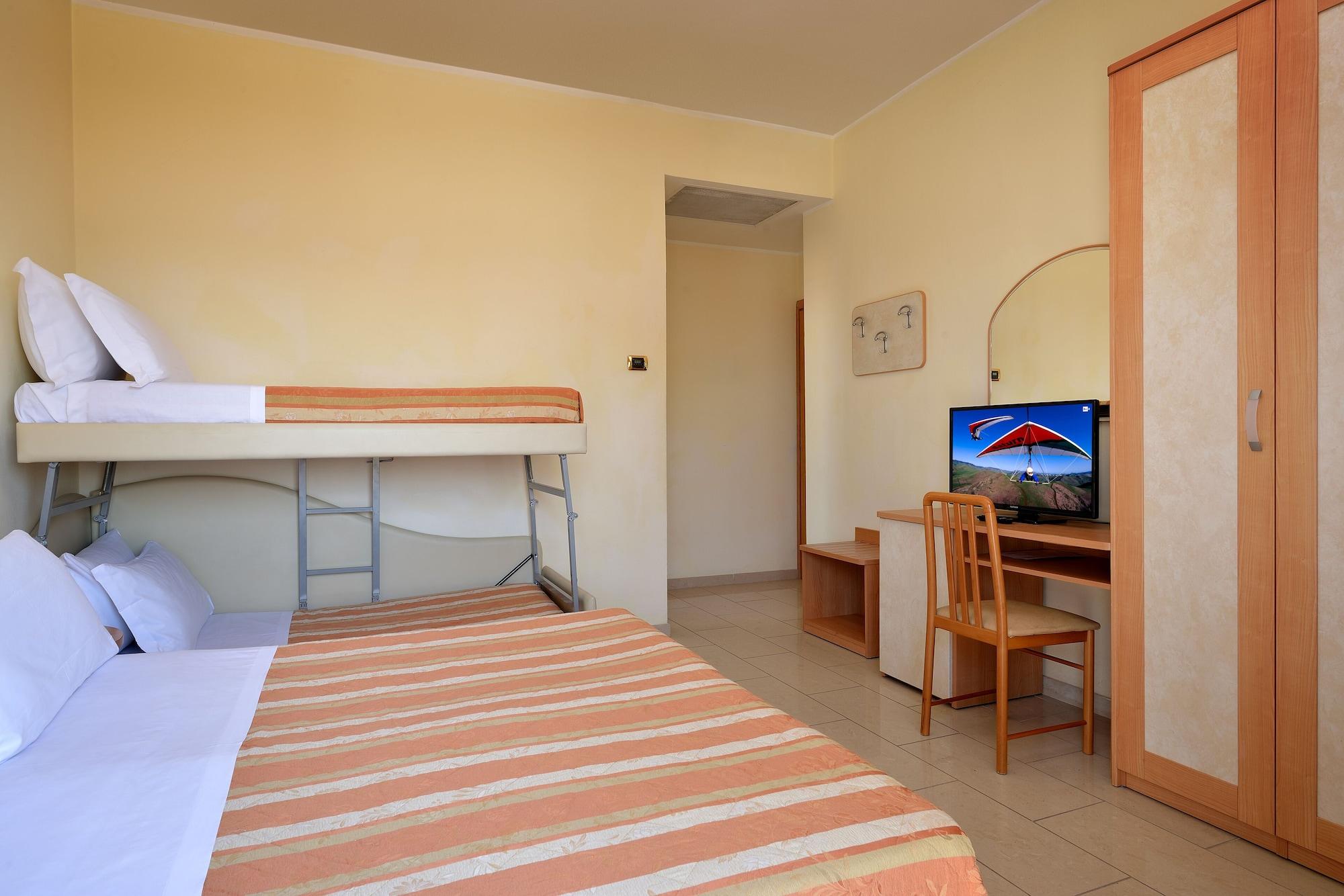 Hotel Elisir Римини Екстериор снимка